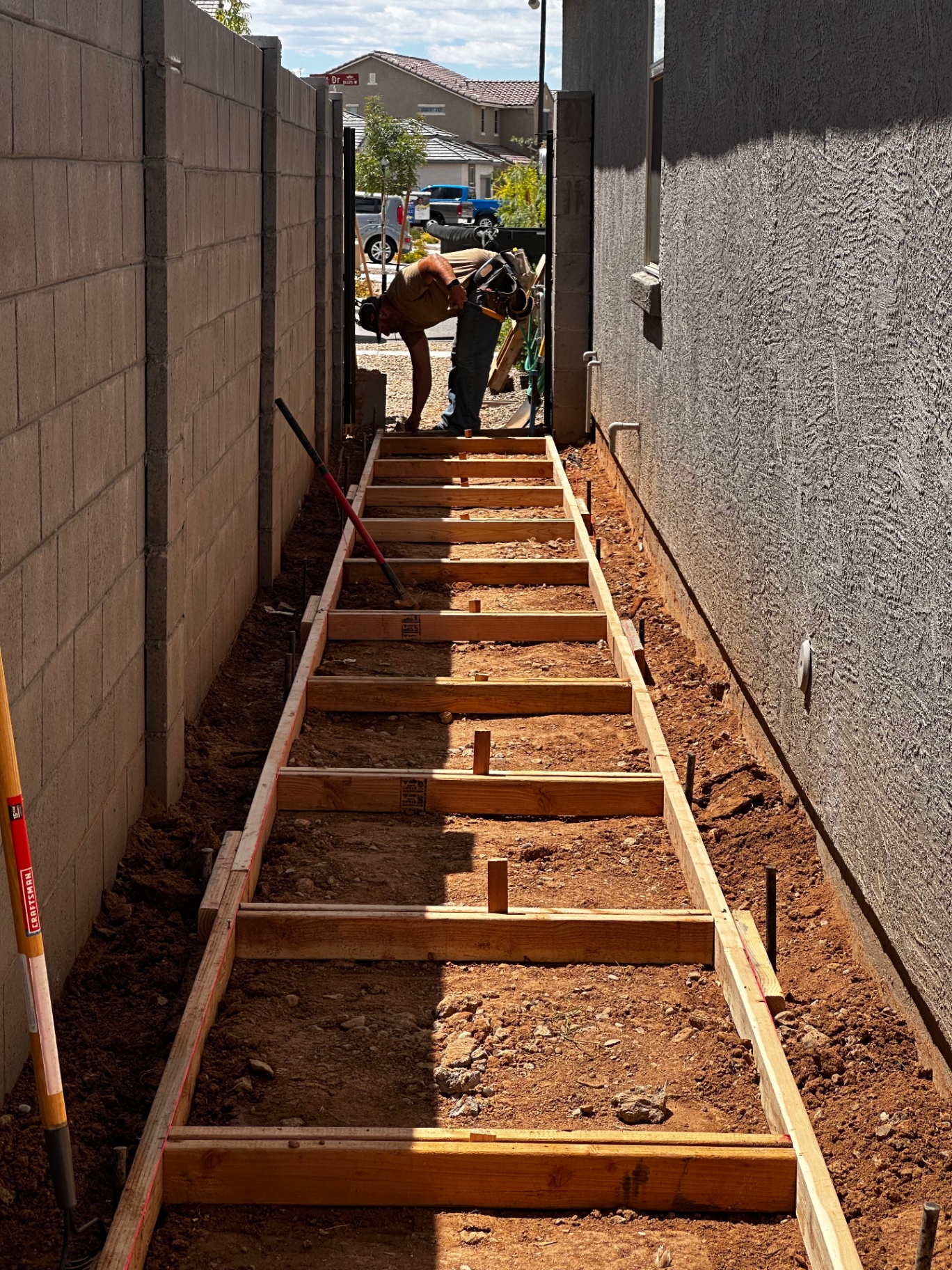 Side-Yard Walkway Formwork by Arizona Precision Concrete in Phoenix, AZ